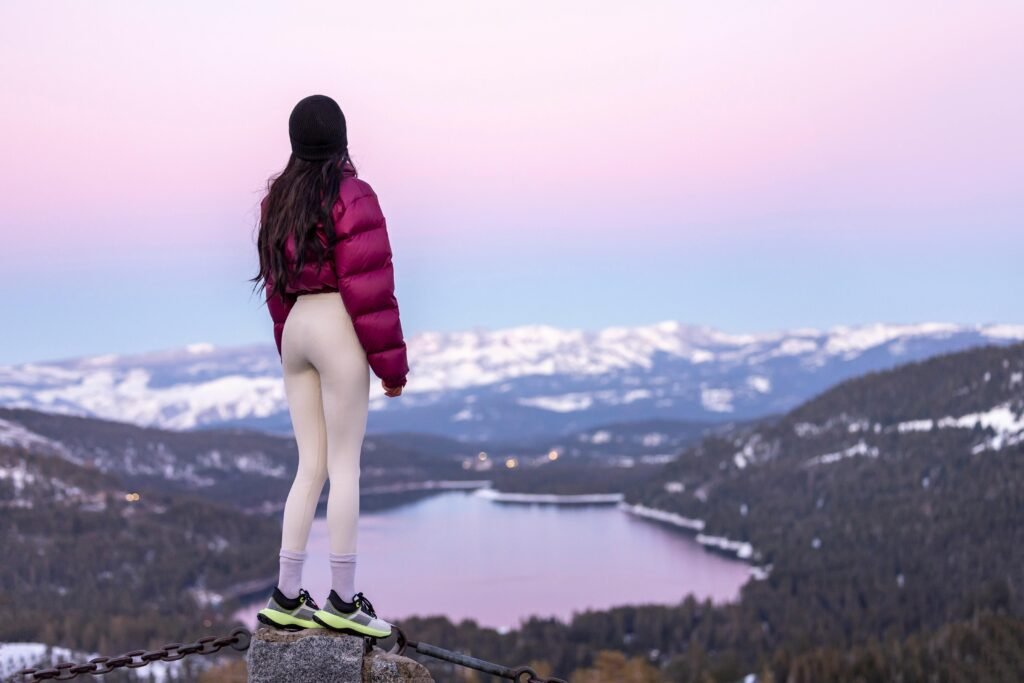 The Ultimate Guide to Down Jackets in 2025: Trends, Technologies, and Buying Tips