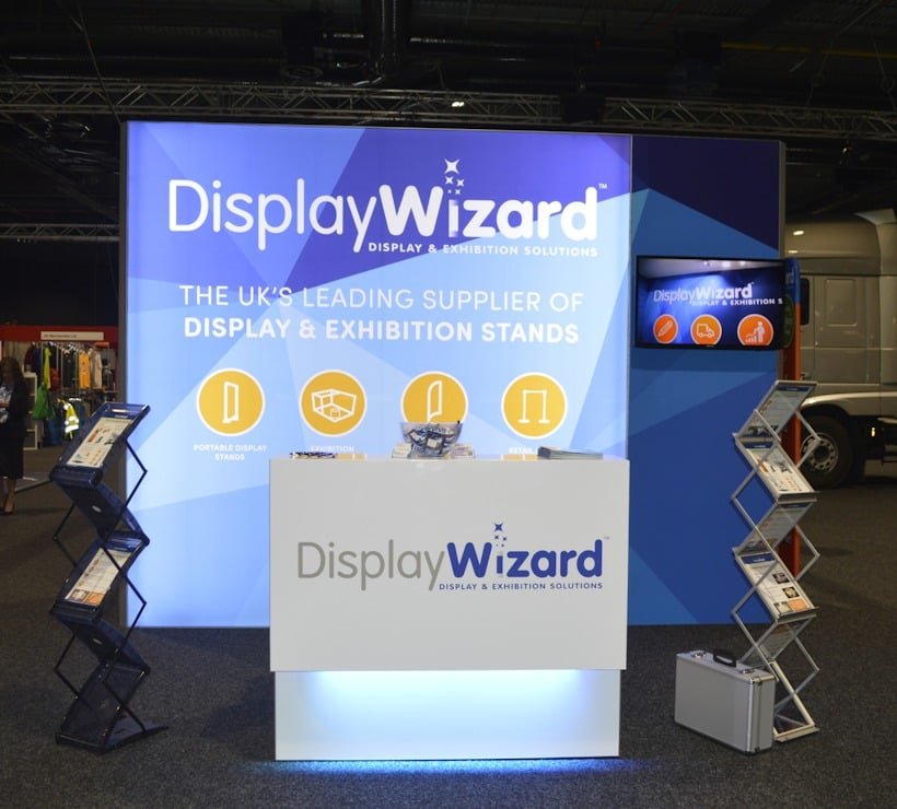 Bring Your Brand to Life: Discover the Power of Advertising Banners with DisplayWizard