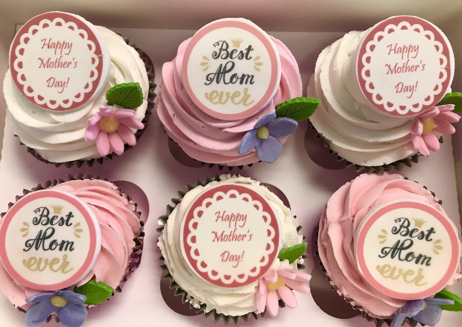 Bakerdays: The Perfect Destination for Personalized Cakes Delivered to Your Doorstep