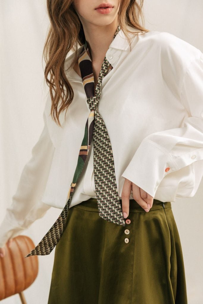 Elevate Your Style with Lostpattern’s Stunning Silk Scarves: Uniqueness in Every Knot